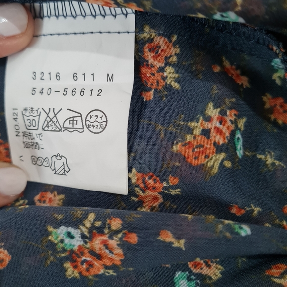 Size- M, 3can4on printed georgette top - Picture 4 of 7